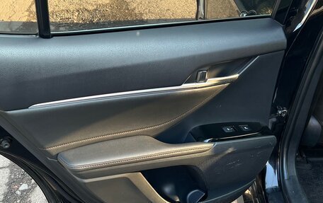 Toyota Camry, 2018 год, 2 400 000 рублей, 11 фотография