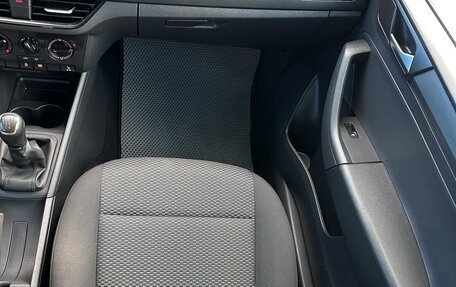 Volkswagen Polo VI (EU Market), 2020 год, 1 750 000 рублей, 29 фотография