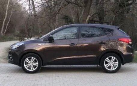 Hyundai ix35 I рестайлинг, 2014 год, 1 250 000 рублей, 2 фотография