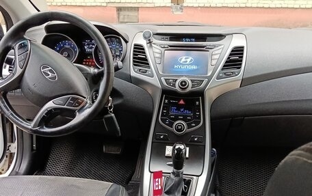 Hyundai Elantra V, 2014 год, 1 100 000 рублей, 12 фотография