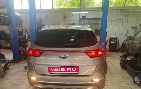 KIA Sportage IV рестайлинг, 2021 год, 2 600 000 рублей, 8 фотография