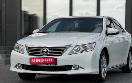 Toyota Camry, 2012 год, 1 550 000 рублей, 6 фотография