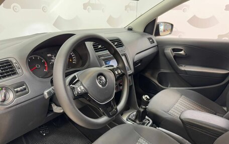 Volkswagen Polo VI (EU Market), 2015 год, 1 027 000 рублей, 7 фотография