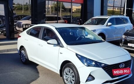 Hyundai Solaris II рестайлинг, 2021 год, 1 520 000 рублей, 3 фотография