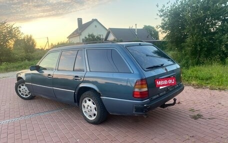 Mercedes-Benz E-Класс, 1992 год, 290 000 рублей, 6 фотография
