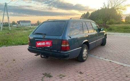 Mercedes-Benz E-Класс, 1992 год, 290 000 рублей, 4 фотография