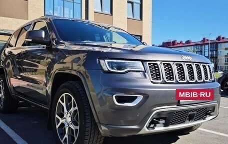 Jeep Grand Cherokee, 2018 год, 4 200 000 рублей, 2 фотография