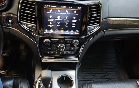 Jeep Grand Cherokee, 2018 год, 4 200 000 рублей, 10 фотография