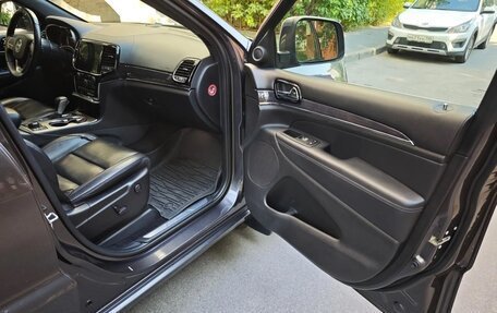 Jeep Grand Cherokee, 2018 год, 4 200 000 рублей, 15 фотография
