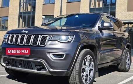 Jeep Grand Cherokee, 2018 год, 4 200 000 рублей, 3 фотография
