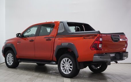 Toyota Hilux VIII, 2022 год, 5 685 000 рублей, 4 фотография