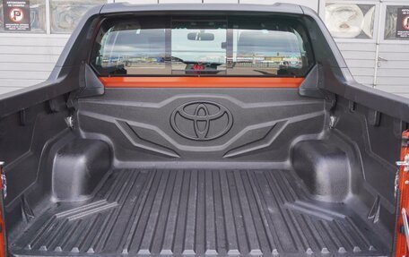 Toyota Hilux VIII, 2022 год, 5 685 000 рублей, 28 фотография