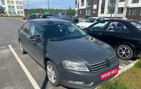 Volkswagen Passat B7, 2014 год, 899 000 рублей, 2 фотография