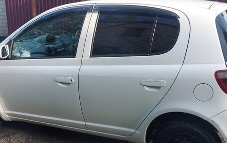 Toyota Vitz, 2001 год, 350 000 рублей, 3 фотография