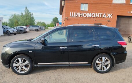 Nissan Pathfinder, 2014 год, 1 390 000 рублей, 2 фотография