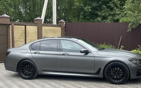 BMW 7 серия, 2017 год, 3 900 000 рублей, 1 фотография