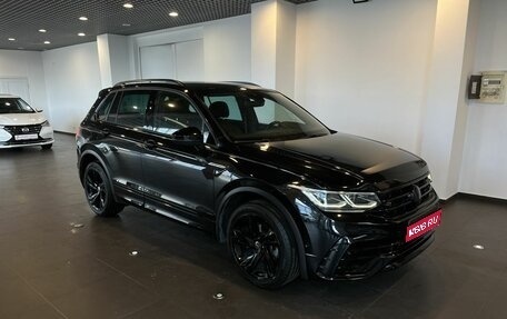 Volkswagen Tiguan II, 2021 год, 3 080 000 рублей, 1 фотография
