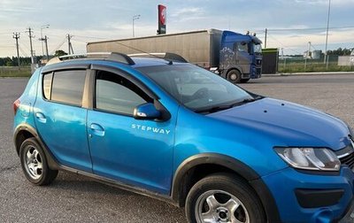 Renault Sandero II рестайлинг, 2015 год, 700 000 рублей, 1 фотография
