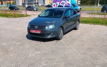 Volkswagen Polo VI (EU Market), 2013 год, 750 000 рублей, 1 фотография