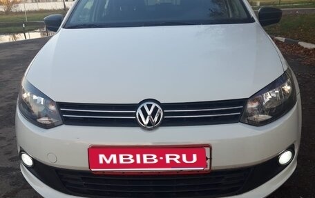 Volkswagen Polo VI (EU Market), 2015 год, 750 000 рублей, 1 фотография