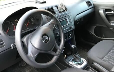 Volkswagen Polo VI (EU Market), 2017 год, 1 050 000 рублей, 1 фотография