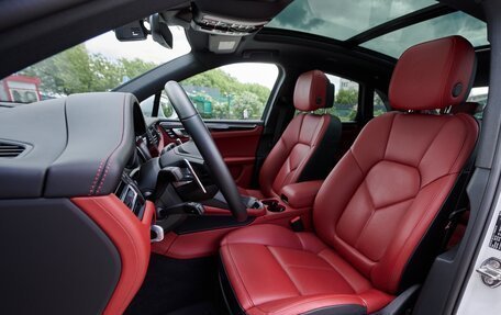 Porsche Macan I рестайлинг, 2024 год, 8 990 000 рублей, 15 фотография