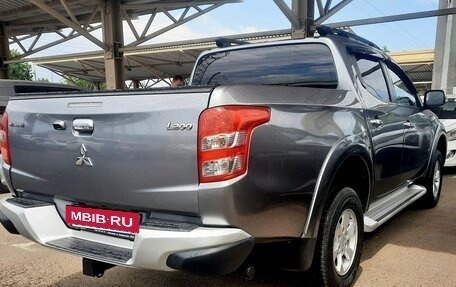 Mitsubishi L200 IV рестайлинг, 2017 год, 2 700 000 рублей, 3 фотография