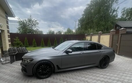 BMW 7 серия, 2017 год, 3 900 000 рублей, 3 фотография