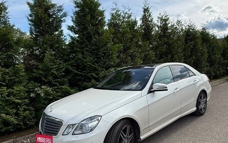 Mercedes-Benz E-Класс, 2012 год, 2 000 000 рублей, 3 фотография
