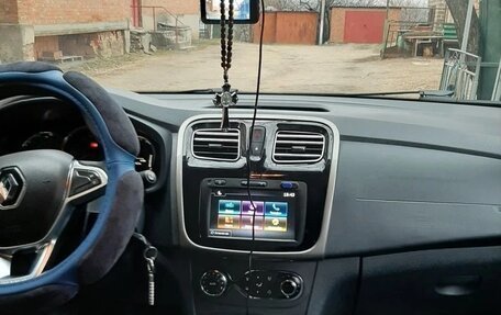 Renault Logan II, 2019 год, 1 275 000 рублей, 2 фотография