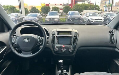 KIA cee'd I рестайлинг, 2008 год, 490 000 рублей, 11 фотография