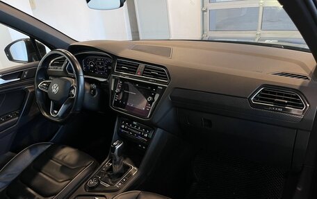 Volkswagen Tiguan II, 2021 год, 3 080 000 рублей, 12 фотография