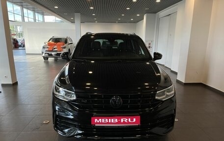 Volkswagen Tiguan II, 2021 год, 3 080 000 рублей, 8 фотография