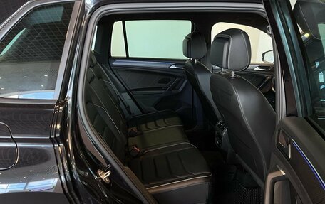 Volkswagen Tiguan II, 2021 год, 3 080 000 рублей, 17 фотография