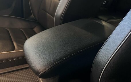 Volkswagen Tiguan II, 2021 год, 3 080 000 рублей, 34 фотография