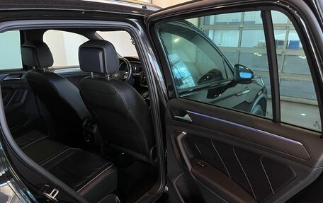 Volkswagen Tiguan II, 2021 год, 3 080 000 рублей, 26 фотография
