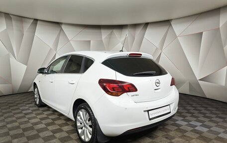 Opel Astra J, 2011 год, 585 000 рублей, 4 фотография