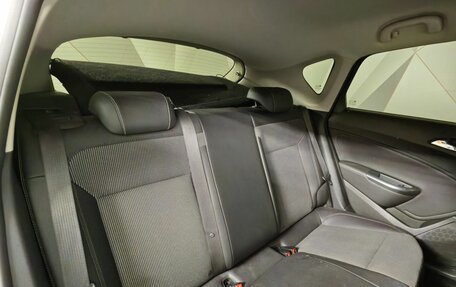 Opel Astra J, 2011 год, 585 000 рублей, 16 фотография