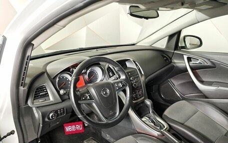 Opel Astra J, 2011 год, 585 000 рублей, 18 фотография