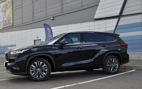 Toyota Highlander, 2026 год, 5 600 000 рублей, 2 фотография