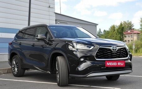 Toyota Highlander, 2026 год, 5 600 000 рублей, 6 фотография