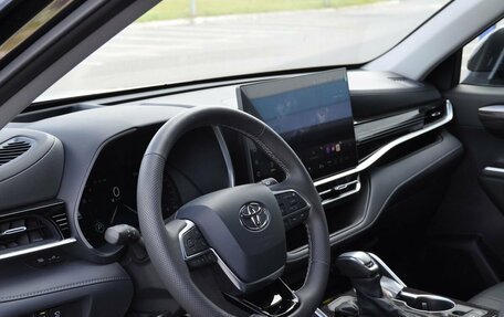 Toyota Highlander, 2026 год, 5 600 000 рублей, 16 фотография