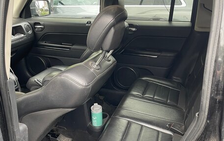 Jeep Liberty (Patriot), 2010 год, 735 000 рублей, 2 фотография