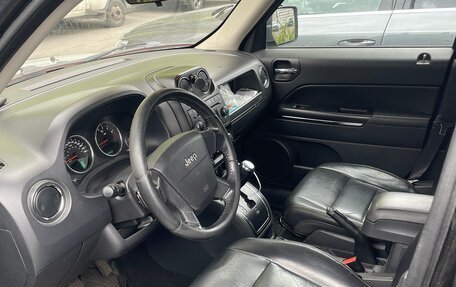 Jeep Liberty (Patriot), 2010 год, 735 000 рублей, 3 фотография