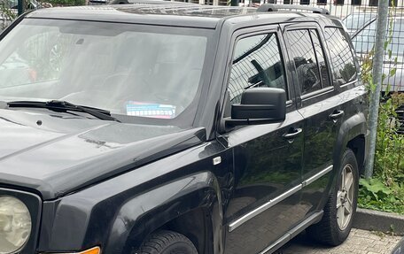 Jeep Liberty (Patriot), 2010 год, 735 000 рублей, 8 фотография