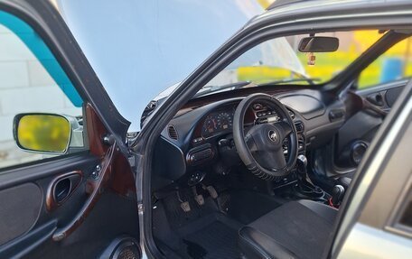 Chevrolet Niva I рестайлинг, 2010 год, 329 000 рублей, 11 фотография