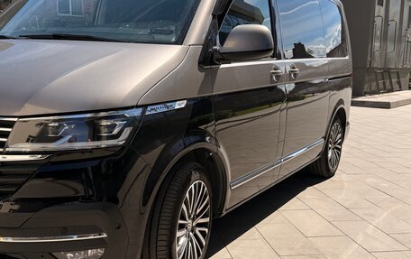 Volkswagen Multivan T6 рестайлинг, 2020 год, 5 999 999 рублей, 2 фотография