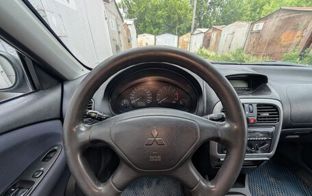Mitsubishi Carisma I, 2002 год, 200 000 рублей, 9 фотография