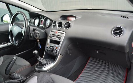 Peugeot 308 II, 2011 год, 354 999 рублей, 17 фотография
