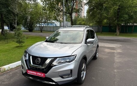 Nissan Rogue II, 2018 год, 2 000 000 рублей, 1 фотография